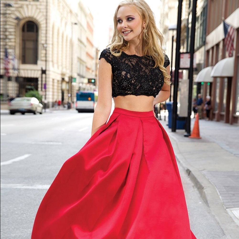 TWO piece ORIGINAL JOVANI prom dress